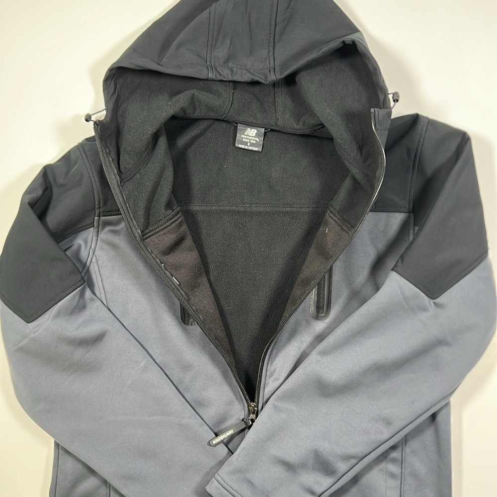 Men’s New Balance Soft Shell jacket - Picture 3 of 5